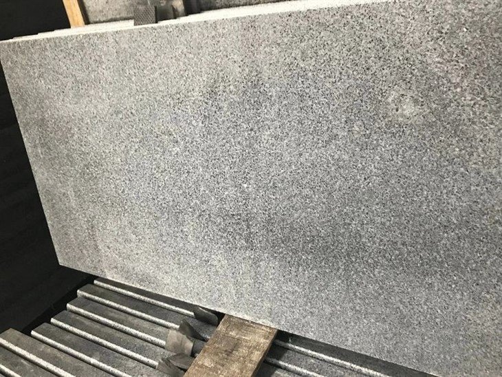 Cheap-G602-G603-Light-Grey-Granite-Paving-Stone-for-Landscaping-Projects-Curbstones-Kerbstones.webp (4)(001)