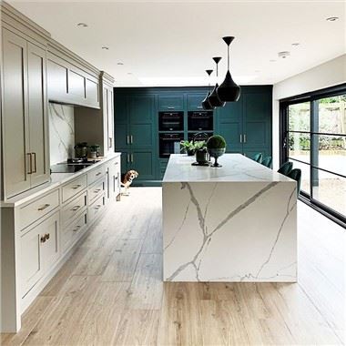 Kvartne pulta od Calacatta